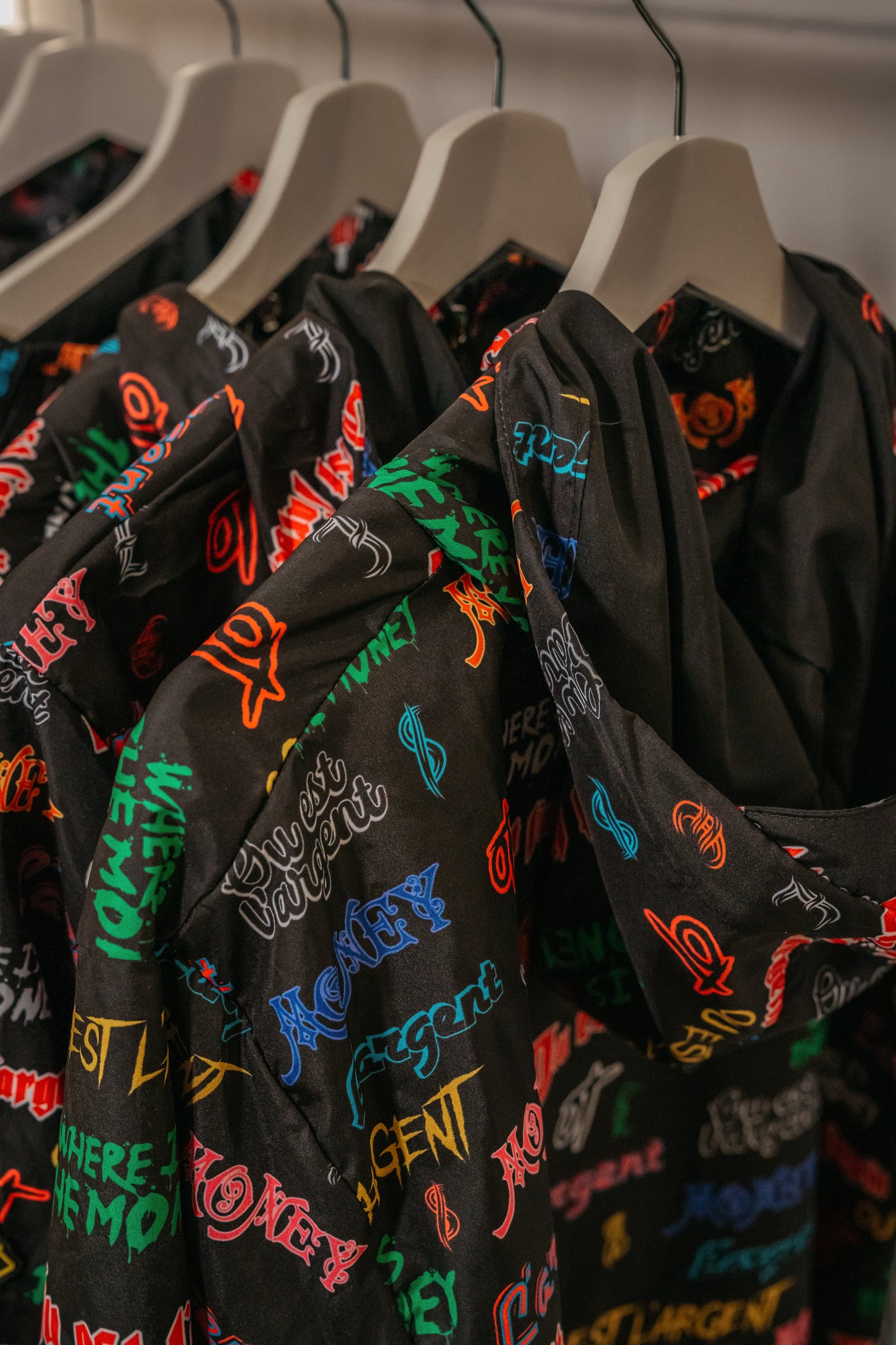 OT LEGENDARY WINDBREAKER JACKET